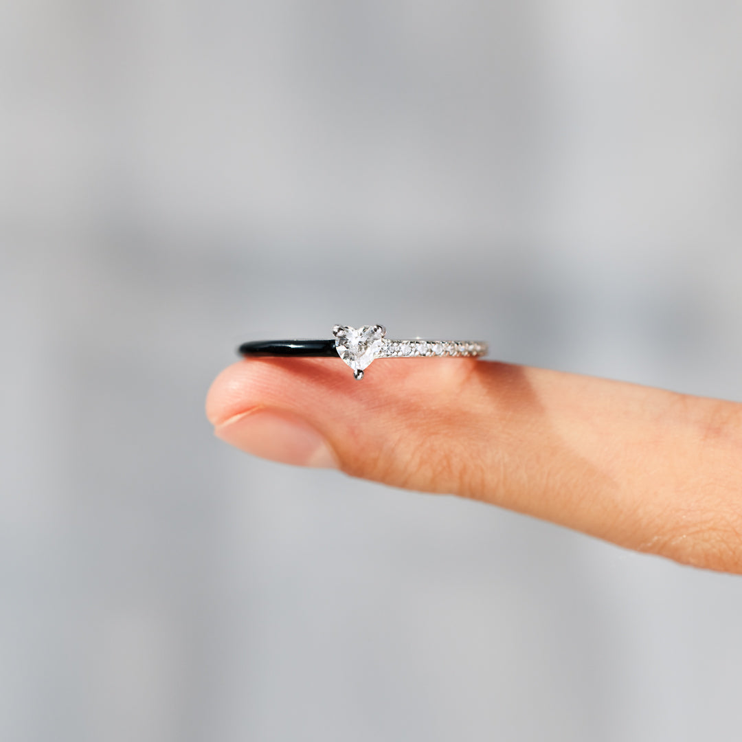 Timeless Heart-Cut Half Enamel Ring