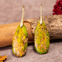 Elegant Natural Stone Grass Green Teardrop Earrings
