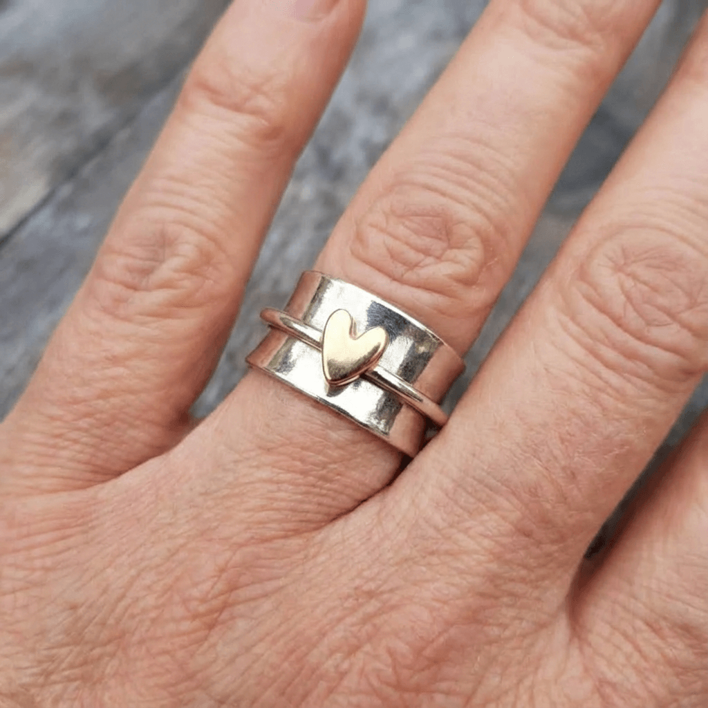 Vintage Golden Heart Silver Ring – Jennie & Handheld Hearts
