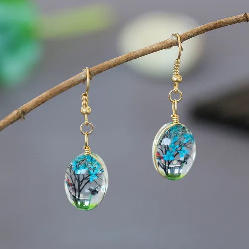 Exotic Nature Earrings in Gold