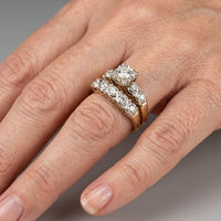 Vintage Sparkling Gold Ring