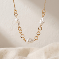 Classic Pearl Metal Pendant Necklace