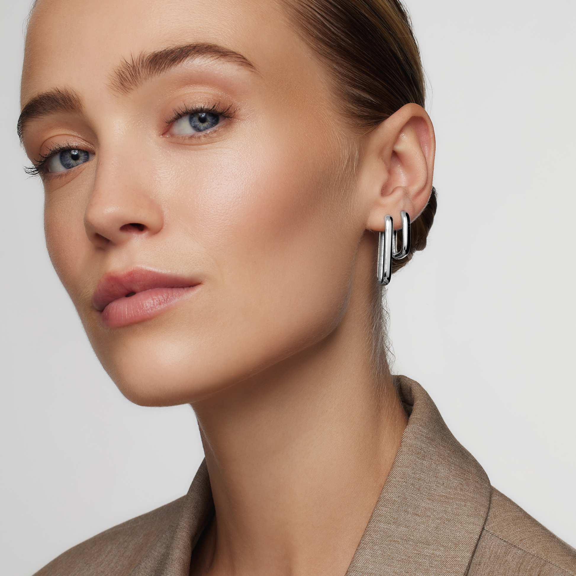Icon Hoops | White Gold