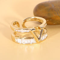 Elegant V-Design Open Zirconia Adjustable Double Ring