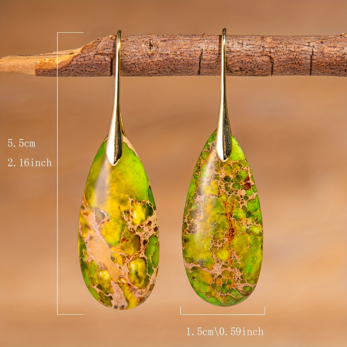 Elegant Natural Stone Grass Green Teardrop Earrings