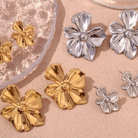 Diane Flower Blossom Flowers Earrings Small Gold
