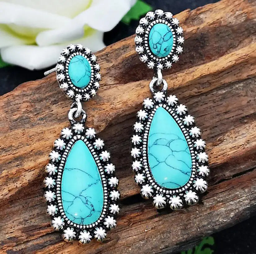 Elegant Vintage Silver Tone Turquoise Dangle Earrings