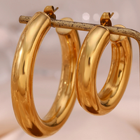 Lisa Chunky Earrings Gold 50 mm