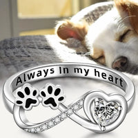 Heart-shaped cubic zirconia ring with infinity design