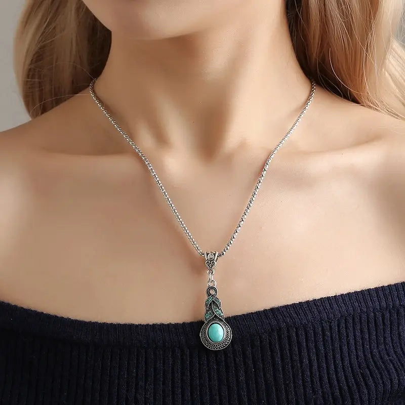 Vintage Turquoise Stones Jewellery Set