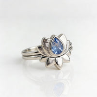 Vintage Retro Style Teardrop Zirconia Lotus Flower Ring