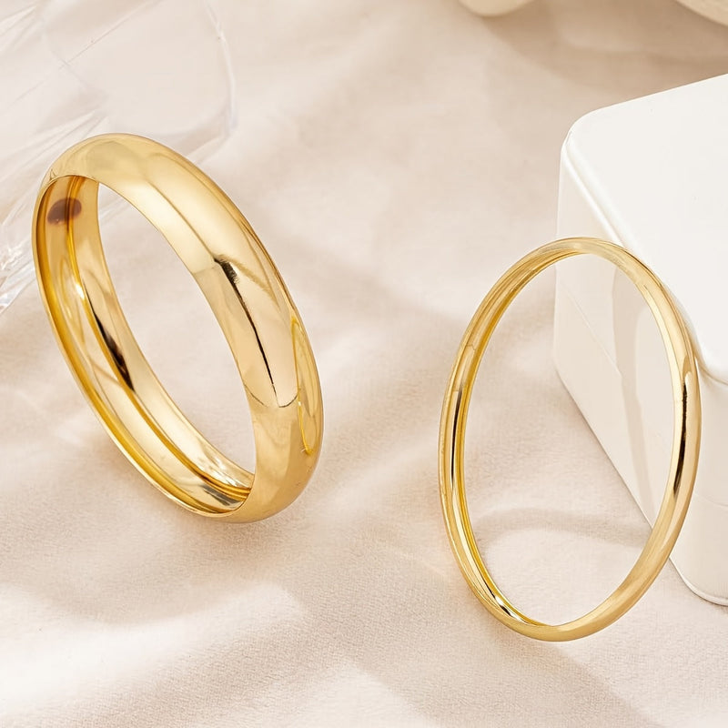 Classic Minimalist Style Polished Bangle Bracelet