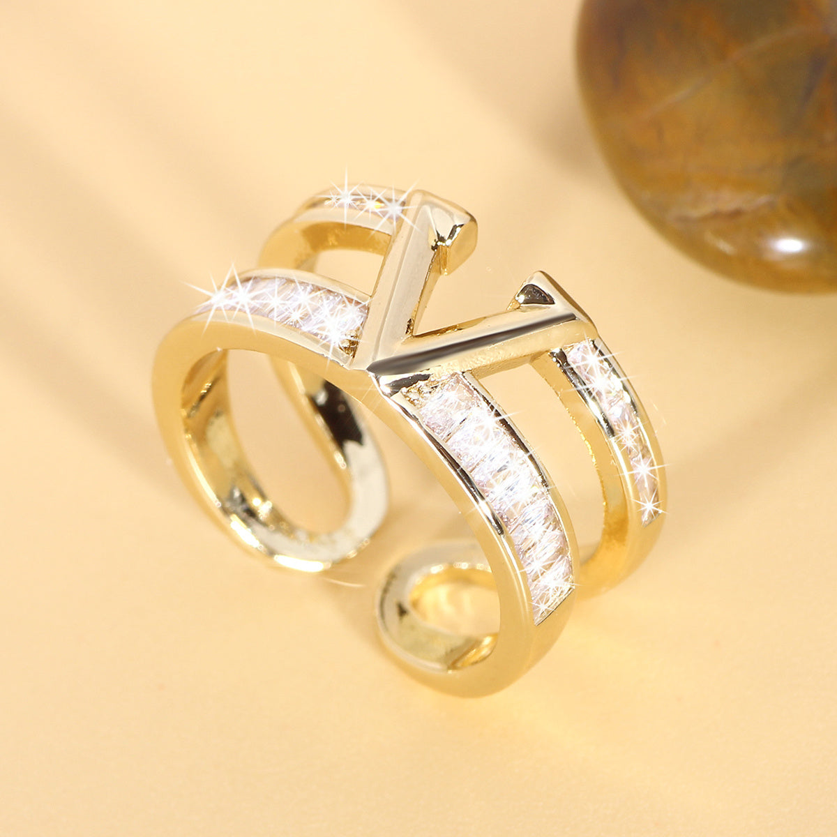 Elegant V-Design Open Zirconia Adjustable Double Ring