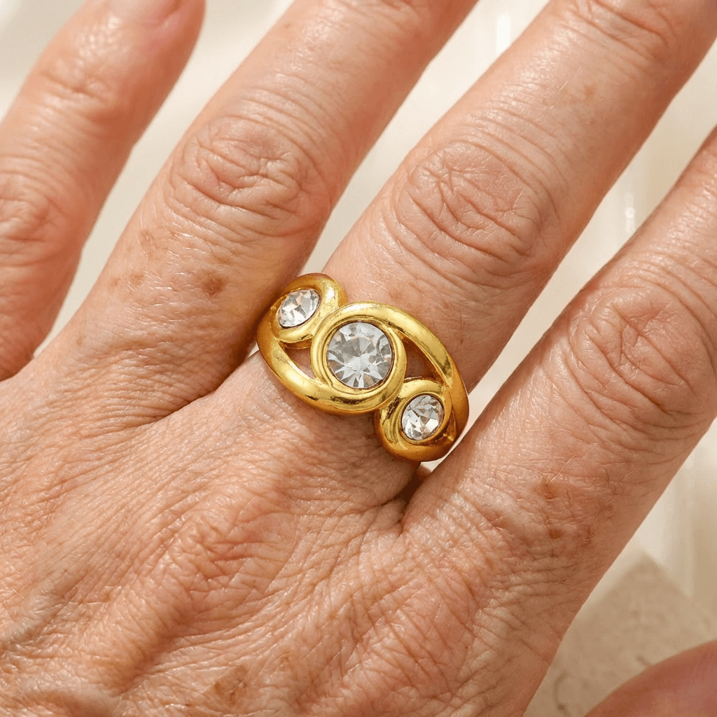 Vintage Boho Inlaid Zirconia Spiral Gold Ring