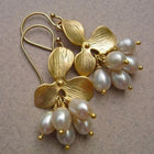 Vintage Flower Pearl Earrings