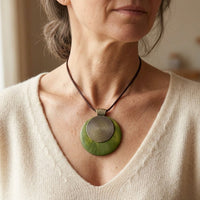 Retro threaded pendant long necklace