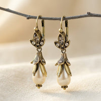 Retro Flower Imitation Pearl Earrings