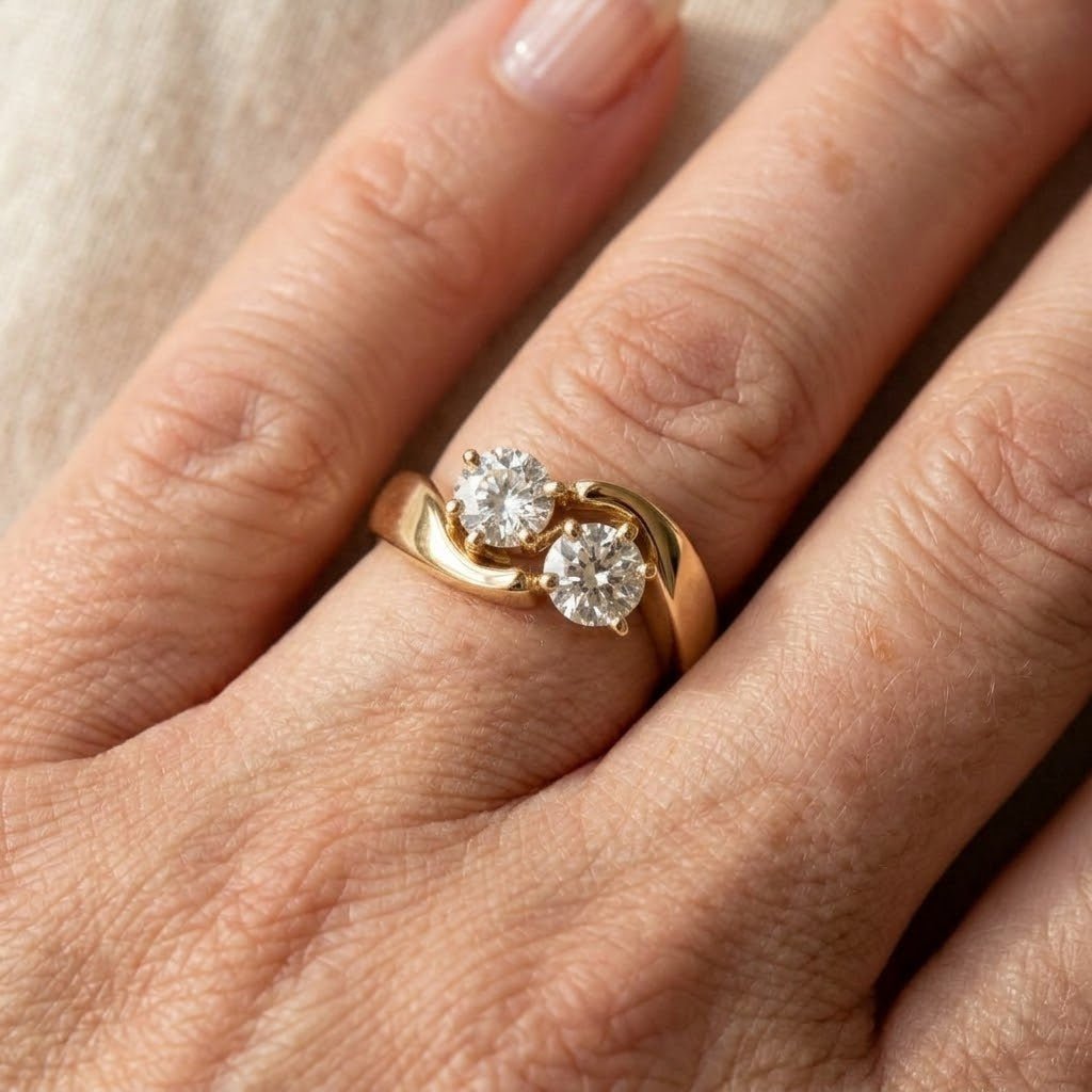 Vintage Wavy Zirconia Gold-Tone Finish ring