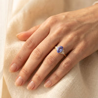 Vintage Gold Blue Sapphire Oval Ring