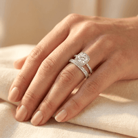 Elegant Luxurious Cubic Zirconia Engagement Ring