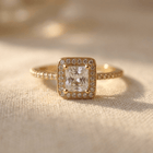 Light Luxury Cubic Zirconia Wedding Ring