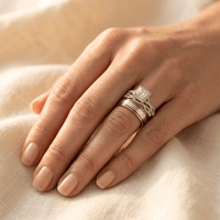 Exquisite Luxurious Round Synthetic Zircon Ring Set