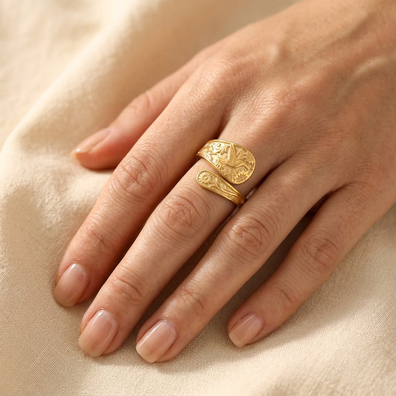 Vintage Gold Engraved Hummingbird Wrap Ring