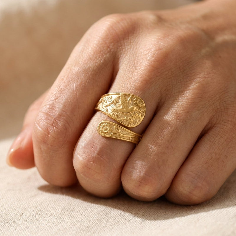 Vintage Gold Engraved Hummingbird Wrap Ring