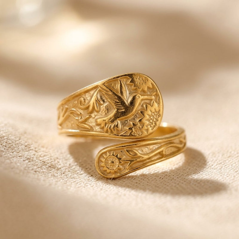 Vintage Gold Engraved Hummingbird Wrap Ring